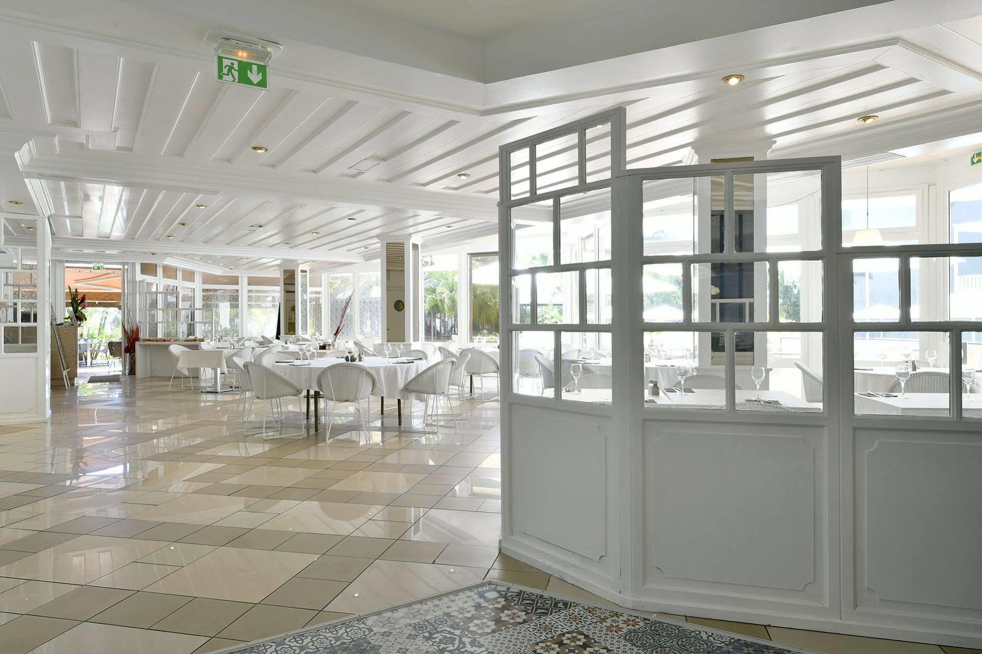 Hotel Le Saint Denis Exterior foto